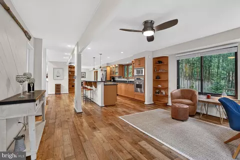 Other - 2003 Upper Lake Dr, Reston, VA 20191 photo 4 of 12
