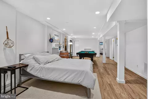 Bedroom - 2003 Upper Lake Dr, Reston, VA 20191 photo 6 of 6