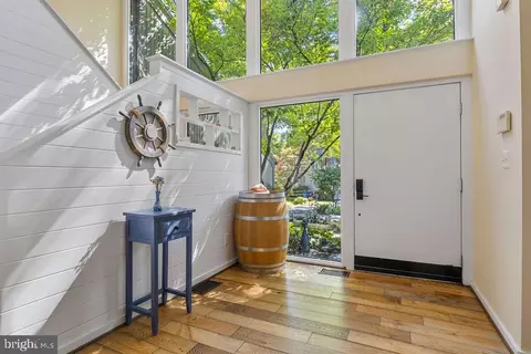 Entry Way - 2003 Upper Lake Dr, Reston, VA 20191 photo 1 of 9