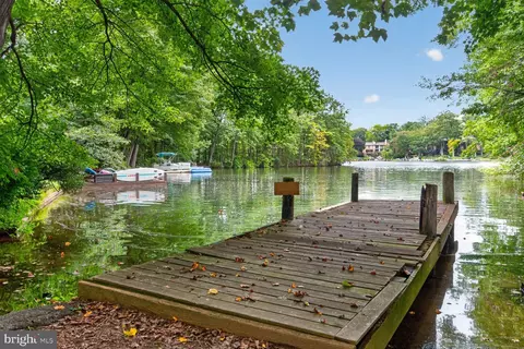 Other - 2003 Upper Lake Dr, Reston, VA 20191 photo 10 of 12