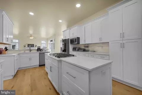 Kitchen - 13803 Cutleaf Ct, Chantilly, VA 20151 photo 1 of 1