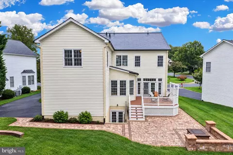 Exterior - 13803 Cutleaf Ct, Chantilly, VA 20151 photo 3 of 8