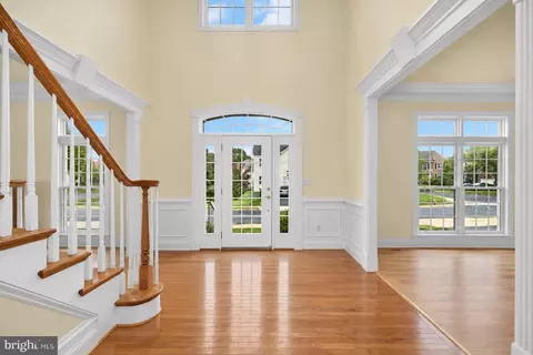 Entry Way - 13803 Cutleaf Ct, Chantilly, VA 20151 photo 1 of 8