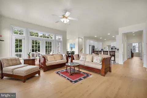 Living - 13803 Cutleaf Ct, Chantilly, VA 20151 photo 1 of 2