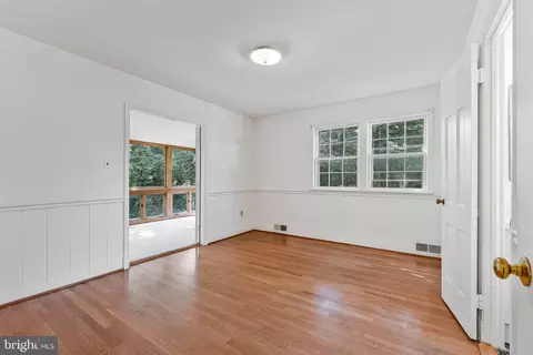 Other - 1719 Oak Ln, Mclean, VA 22101 photo 6 of 12