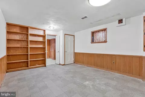 Other - 1719 Oak Ln, Mclean, VA 22101 photo 10 of 12