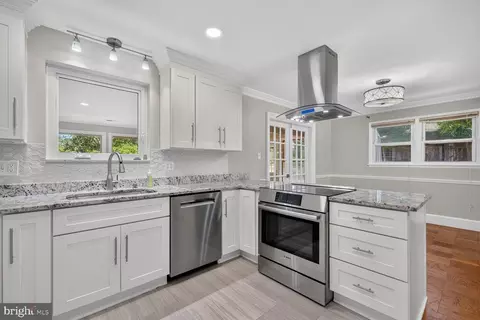 Kitchen - 6012 Loretto St, Springfield, VA 22150 photo 1 of 4