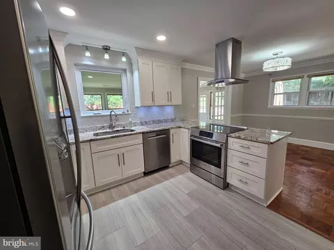 Kitchen - 6012 Loretto St, Springfield, VA 22150 photo 4 of 4