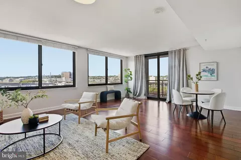2451 Midtown Ave #928, Alexandria, VA 22303