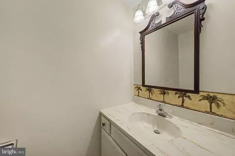 Entry Way - 5800 Jacksons Oak Ct, Burke, VA 22015 photo 1 of 4