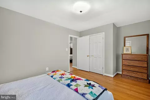 Bedroom - 6619 Melrose Dr, Mclean, VA 22101 photo 6 of 8