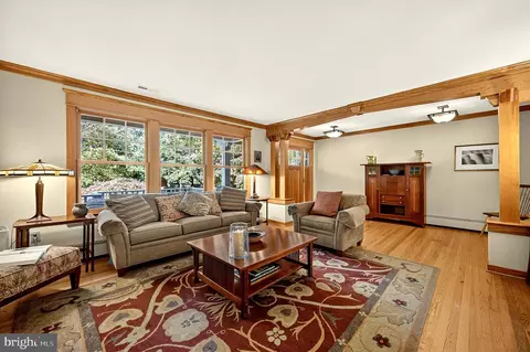Living - 6619 Melrose Dr, Mclean, VA 22101 photo 2 of 5