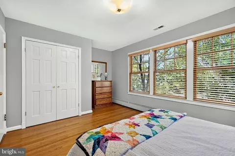 Bedroom - 6619 Melrose Dr, Mclean, VA 22101 photo 5 of 8