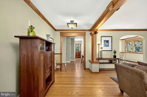 Entry Way - 6619 Melrose Dr, Mclean, VA 22101 photo 1 of 3