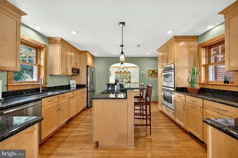 Kitchen - 6619 Melrose Dr, Mclean, VA 22101 photo 5 of 6