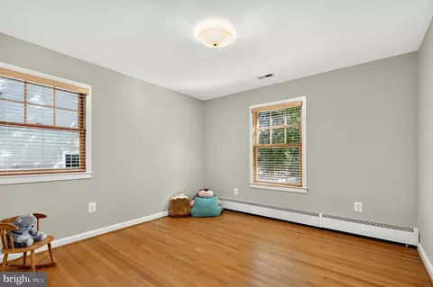 Bedroom - 6619 Melrose Dr, Mclean, VA 22101 photo 7 of 8