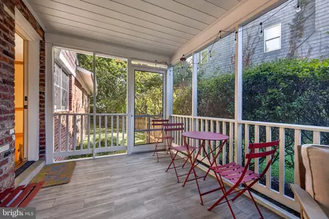 Exterior - 6619 Melrose Dr, Mclean, VA 22101 photo 5 of 14
