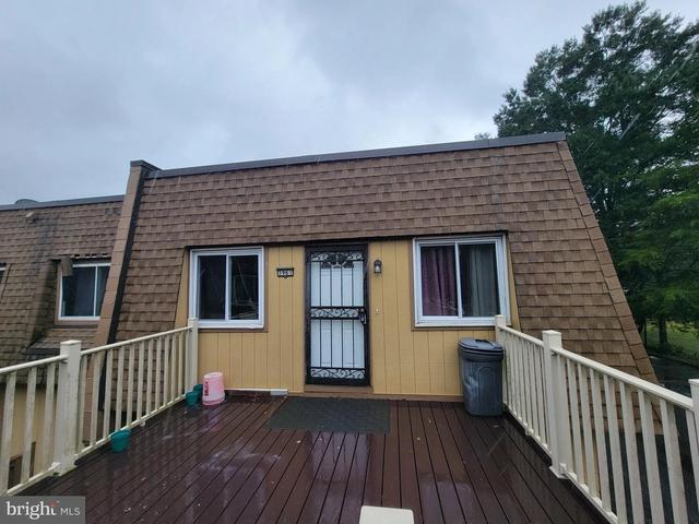 3961 San Leandro Pl #E, Alexandria, VA 22309