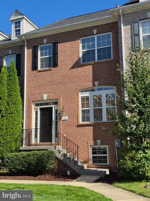 4653 Carisbrooke Ln, Fairfax, VA 22030