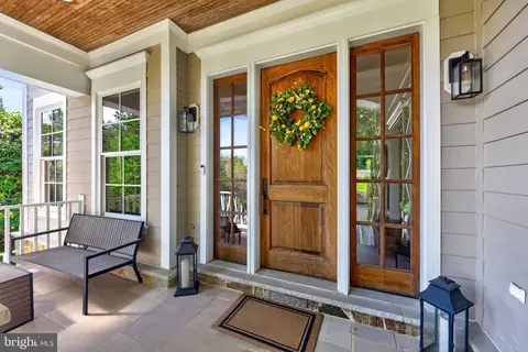 Exterior - 1420 Kurtz Rd, Mclean, VA 22101 photo 2 of 4