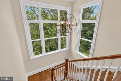 Entry Way - 1420 Kurtz Rd, Mclean, VA 22101 photo 3 of 4