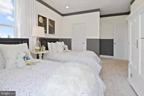 1875 Oakview Crest Dr, Reston, VA 20190 photo 9