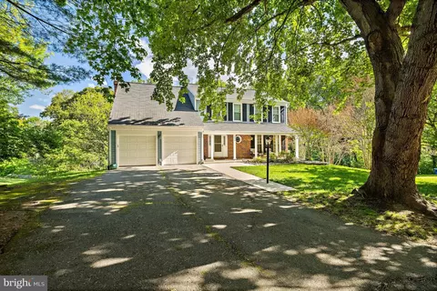 Other - 9830 Faust Dr, Vienna, VA 22182 photo 1 of 16