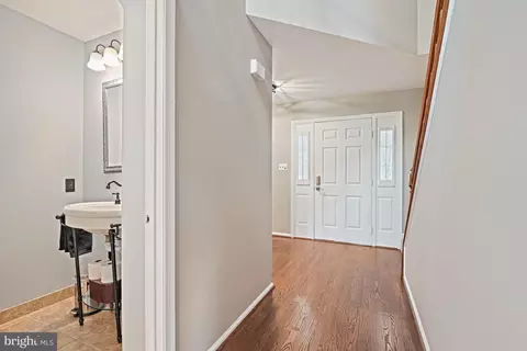 Entry Way - 9830 Faust Dr, Vienna, VA 22182 photo 2 of 4