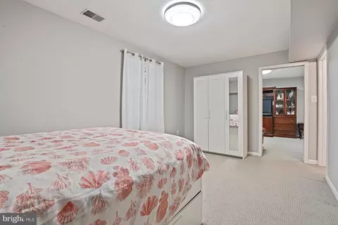 Bedroom - 9830 Faust Dr, Vienna, VA 22182 photo 9 of 9