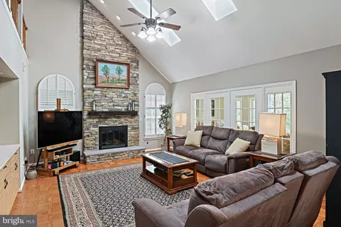 Other - 9830 Faust Dr, Vienna, VA 22182 photo 3 of 16