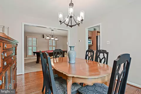 Dining - 9830 Faust Dr, Vienna, VA 22182 photo 3 of 3