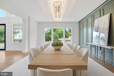 Dining - 1917 Kenbar Ct, Mclean, VA 22101 photo 2 of 4