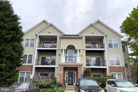 4144 Fountainside Ln #102, Fairfax, VA 22030
