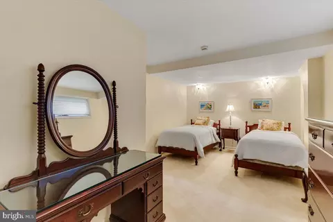 Bedroom - 6175 Hardy Dr, Mclean, VA 22101 photo 9 of 9
