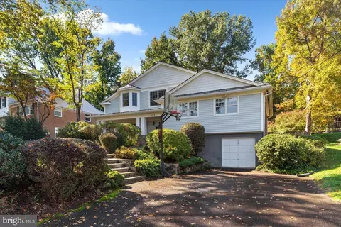 Exterior - 6175 Hardy Dr, Mclean, VA 22101 photo 10 of 12