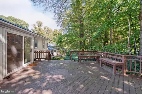 Exterior - 6105 Fernleigh Blvd, Springfield, VA 22152 photo 1 of 2