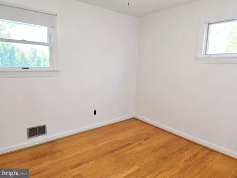Bedroom - 6820 Mayo Ct, Springfield, VA 22150 photo 3 of 9