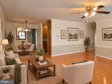 Living - 6820 Mayo Ct, Springfield, VA 22150 photo 4 of 4