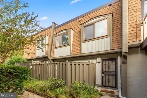 7907 Casa Grande Pl #121D, Alexandria, VA 22309