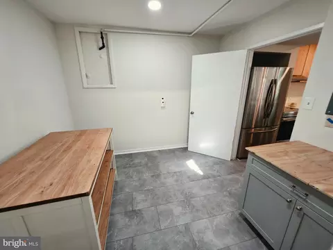 Other - 11545 Maple Ridge Rd, Reston, VA 20190 photo 3 of 9