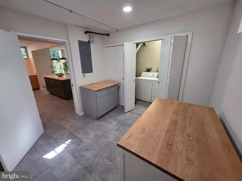 Other - 11545 Maple Ridge Rd, Reston, VA 20190 photo 4 of 9