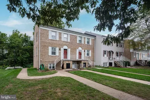 14439 Golden Oak Rd, Centreville, VA 20121