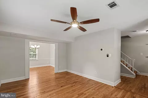 Living - Undisclosed, Springfield, VA 22153 photo 1 of 3