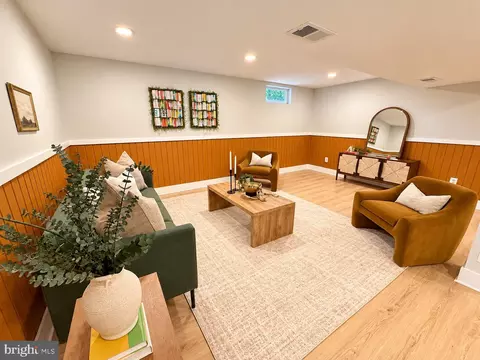 Living - 2283 Dosinia Ct, Reston, VA 20191 photo 6 of 6