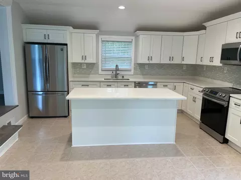 9101 Old Keene Mill Rd, Springfield, VA 22152 photo 6