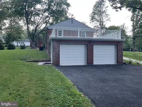 9101 Old Keene Mill Rd, Springfield, VA 22152 photo 3