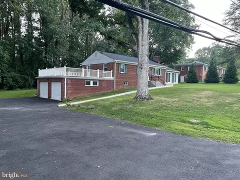 9101 Old Keene Mill Rd, Springfield, VA 22152 photo 2