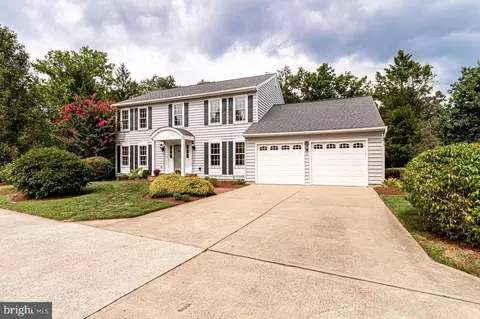 3449 Briargate Ct, Fairfax, VA 22033