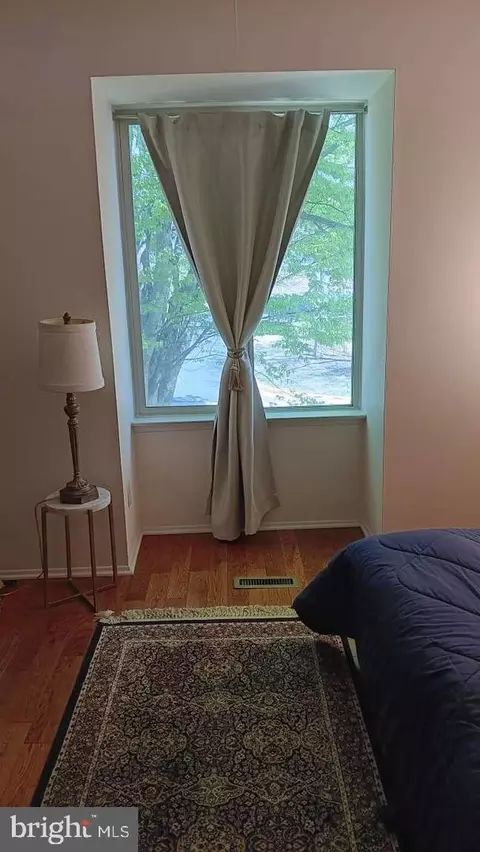 Bedroom - 6010 Timber Hollow Ln, Springfield, VA 22152 photo 2 of 3