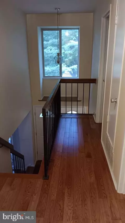 Entry Way - 6010 Timber Hollow Ln, Springfield, VA 22152 photo 5 of 5